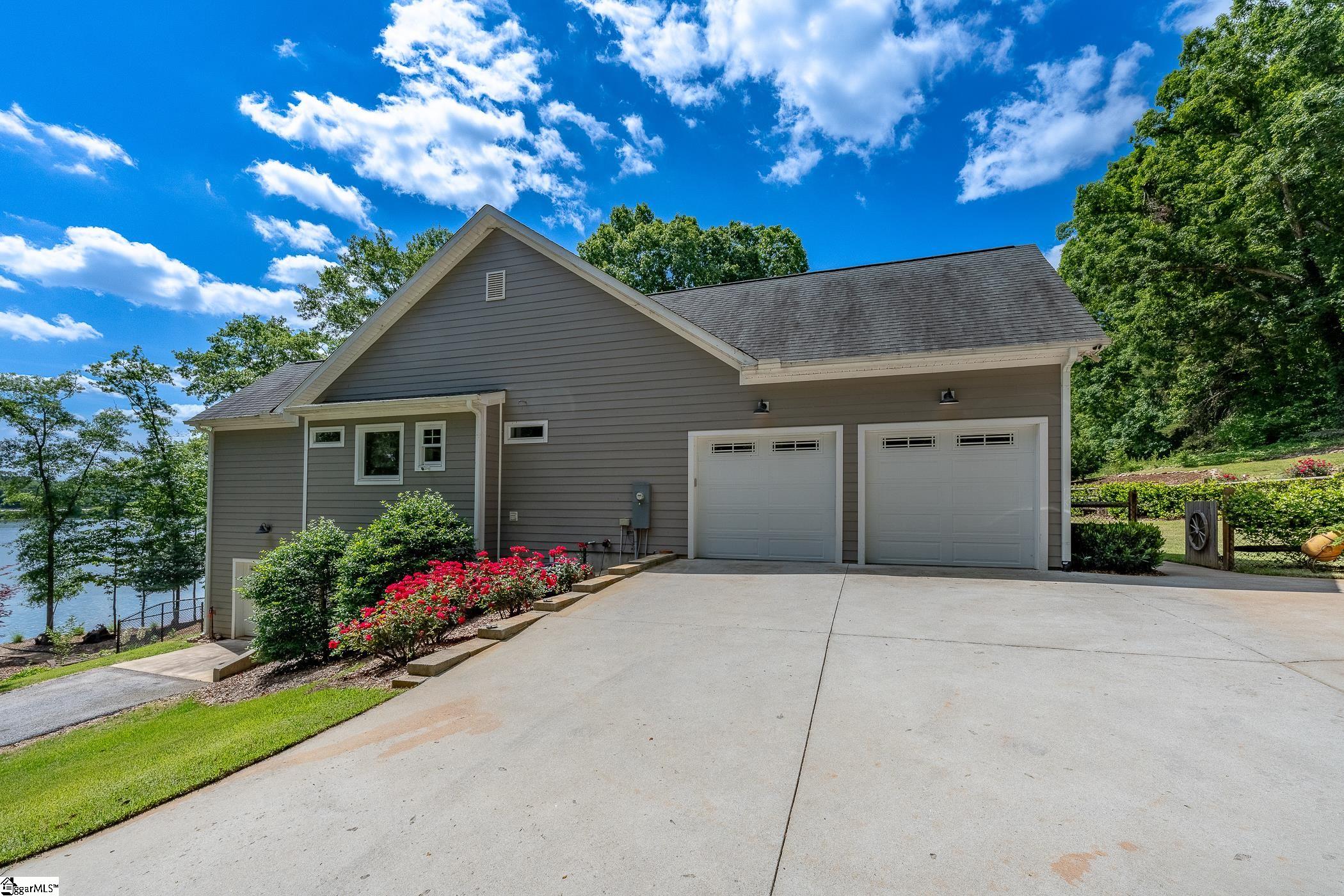 2415 Sandy Ford Road Chesnee, SC 29323 - Photo 11 of 49