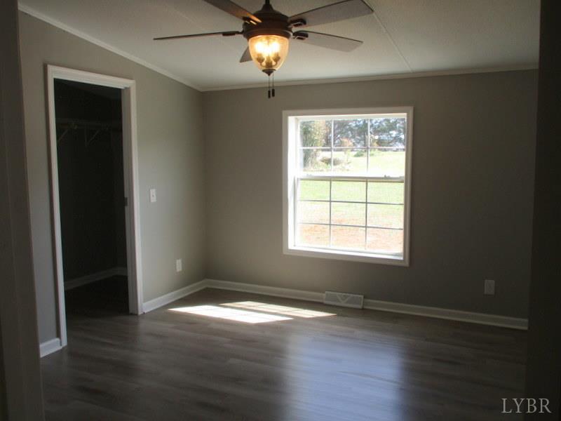 5629 Gladys Road Altavista, VA 24517 - Photo 12 of 28