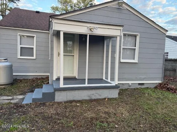 $105,000 | 217 West Jackson Street, Rich Square, NC 27869