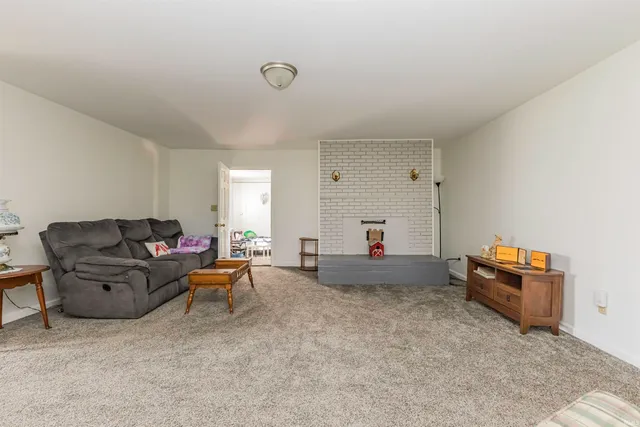 $199,000 | 134 North 1200 West, Parker City, IN 47368