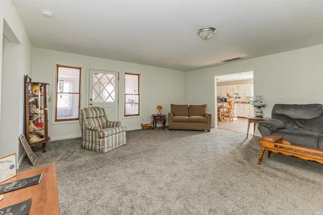 $199,000 | 134 North 1200 West, Parker City, IN 47368