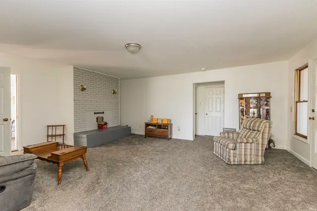 $199,000 | 134 North 1200 West, Parker City, IN 47368