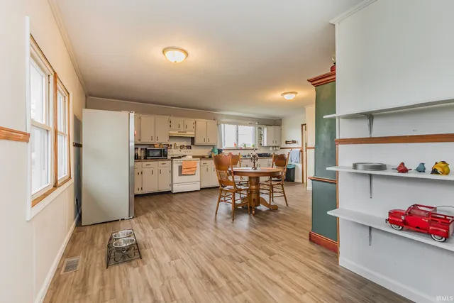 $199,000 | 134 North 1200 West, Parker City, IN 47368