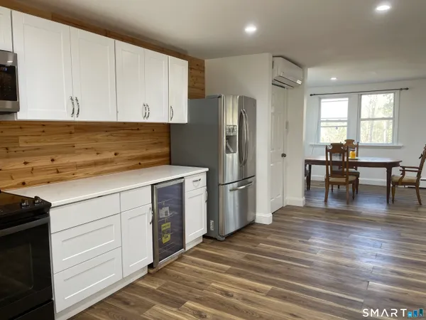 $3,000 | 37 Long Meadow Road, Oxford, CT 06478