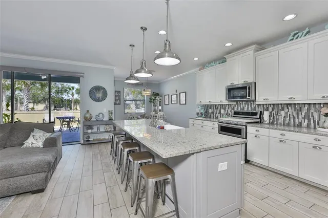 $549,900 | 5227 Admiral Pointe Drive, Apollo Beach, FL 33572
