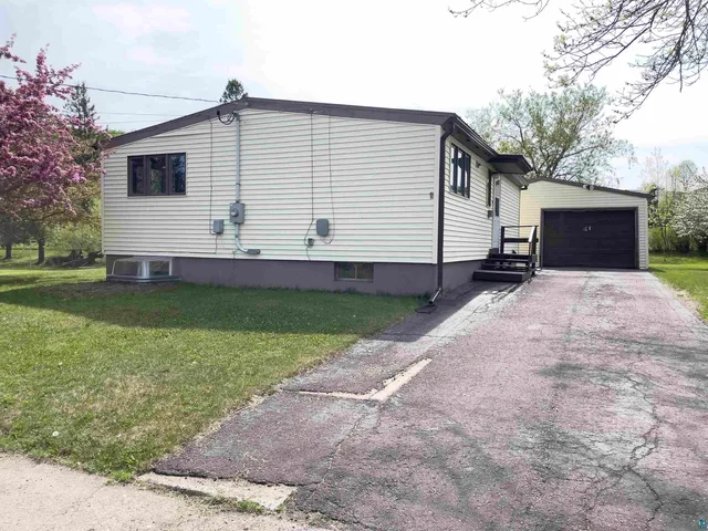 $178,000 | 41 Bell Creek, Silver Bay, MN 55614