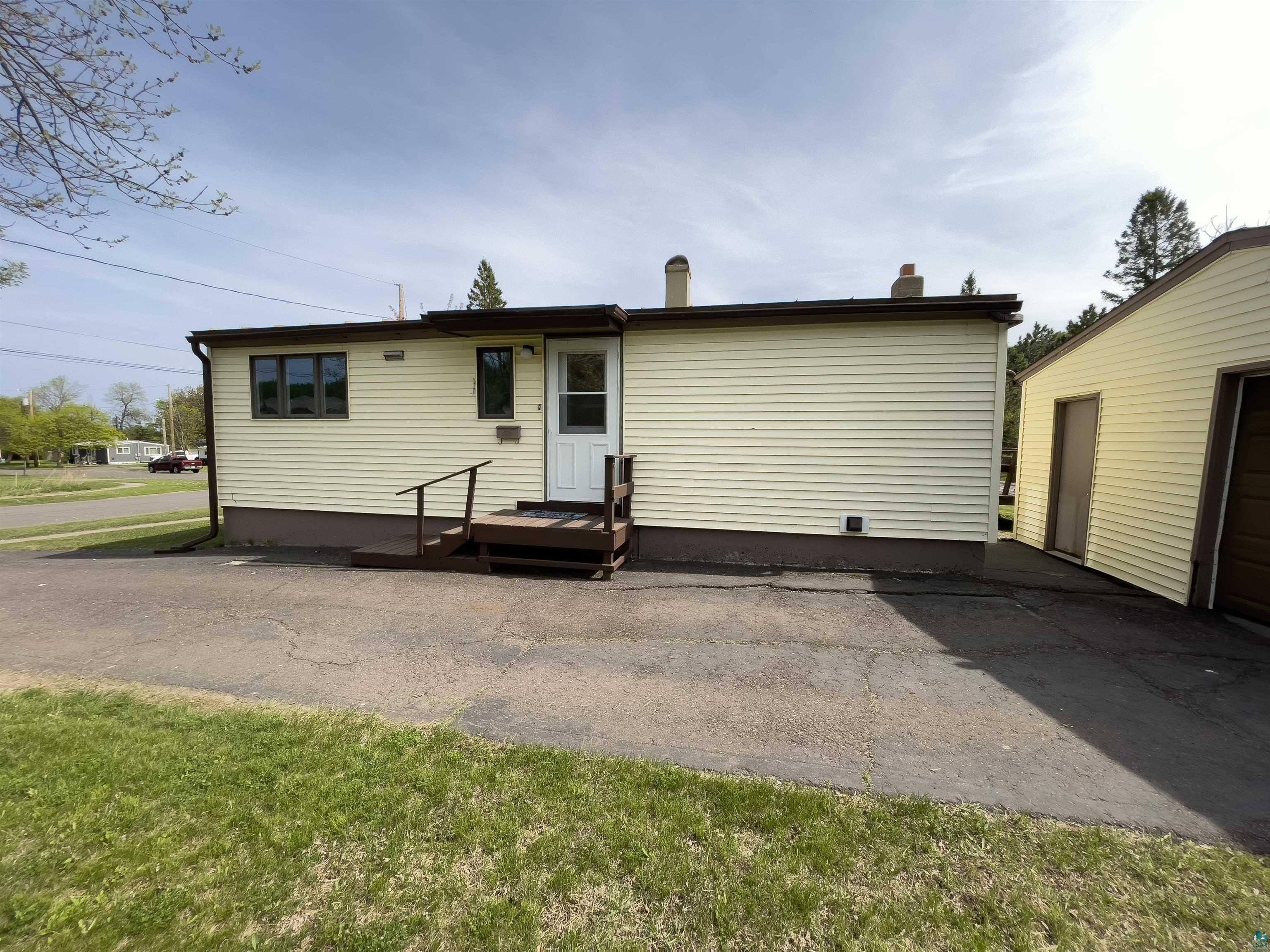 41 Bell Creek Silver Bay, MN 55614 - Photo 2 of 38