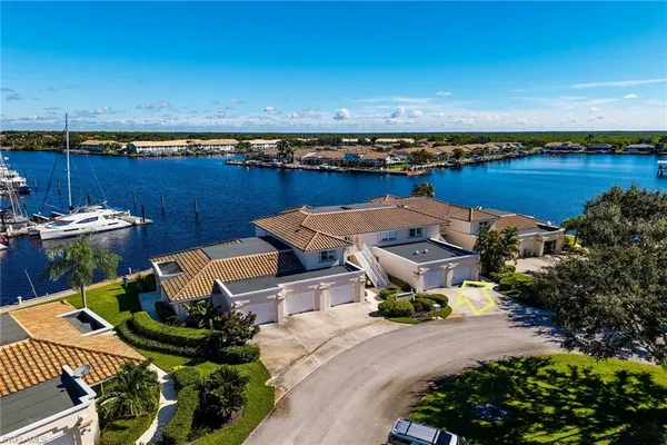 $340,000 | 269 Sunrise Cay, Unit 4, Naples, FL 34114