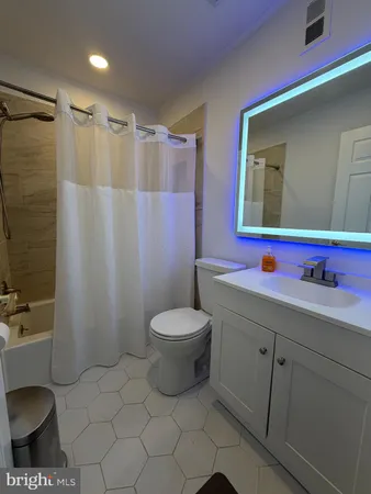 $385,000 | 3710 Vale Lane, Philadelphia, PA 19114