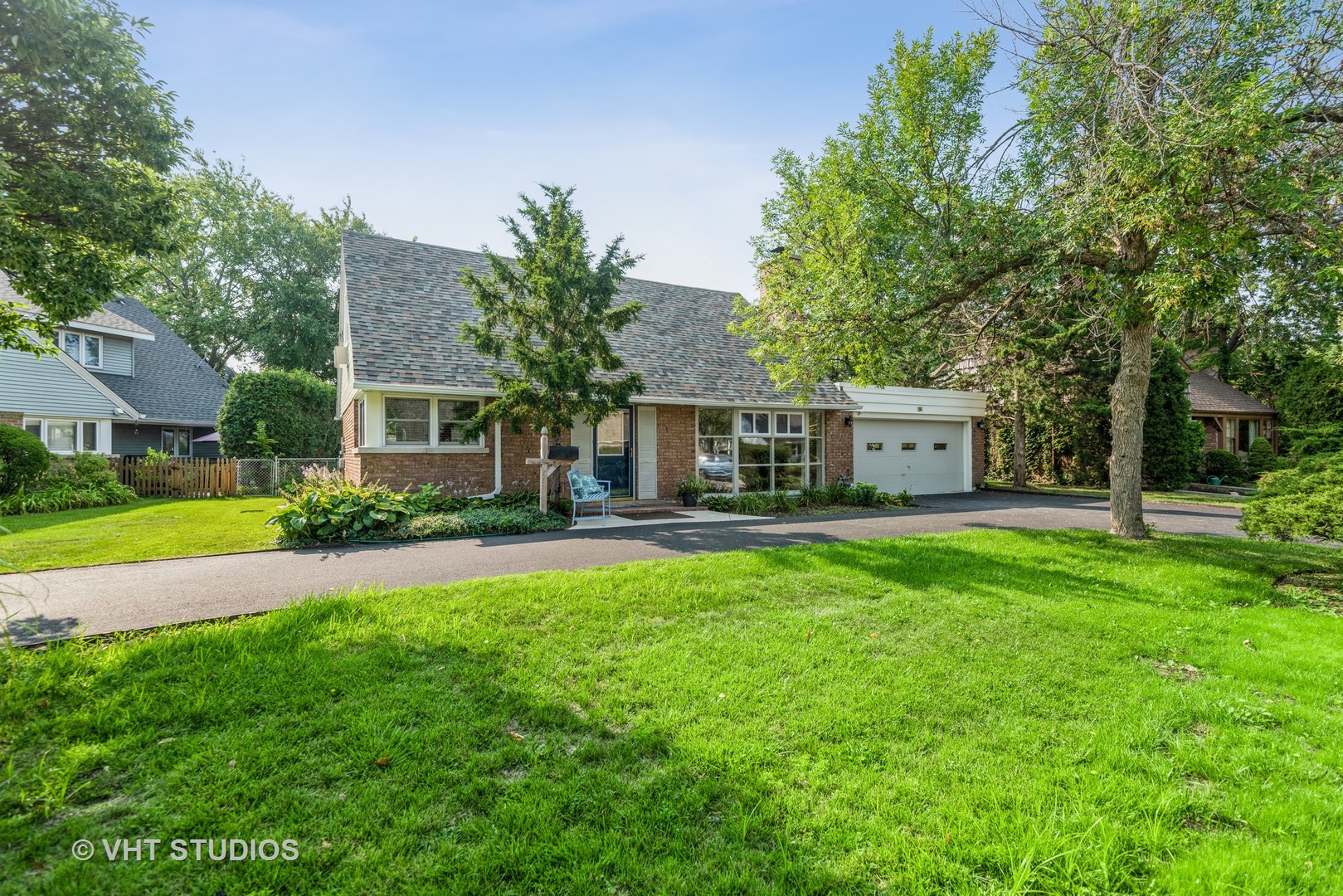 86 Williamsburg Road Evanston, IL 60203 - Photo 1 of 34