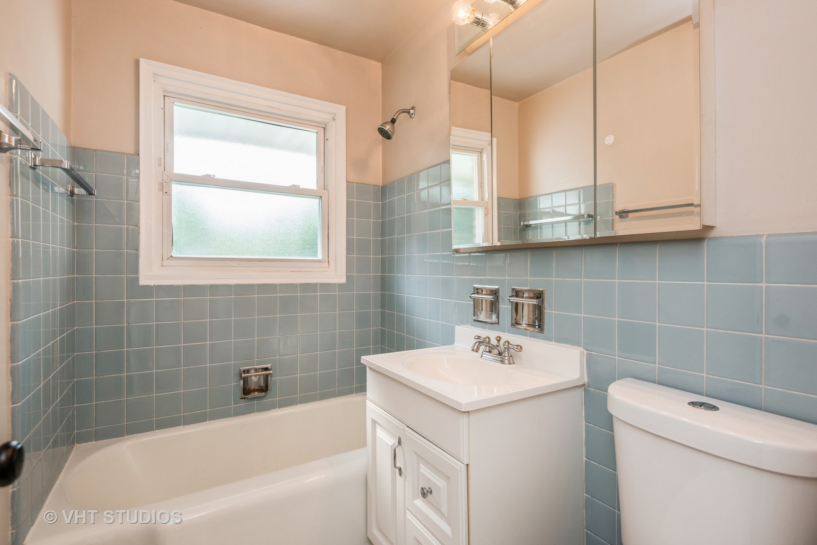 86 Williamsburg Road Evanston, IL 60203 - Photo 17 of 34