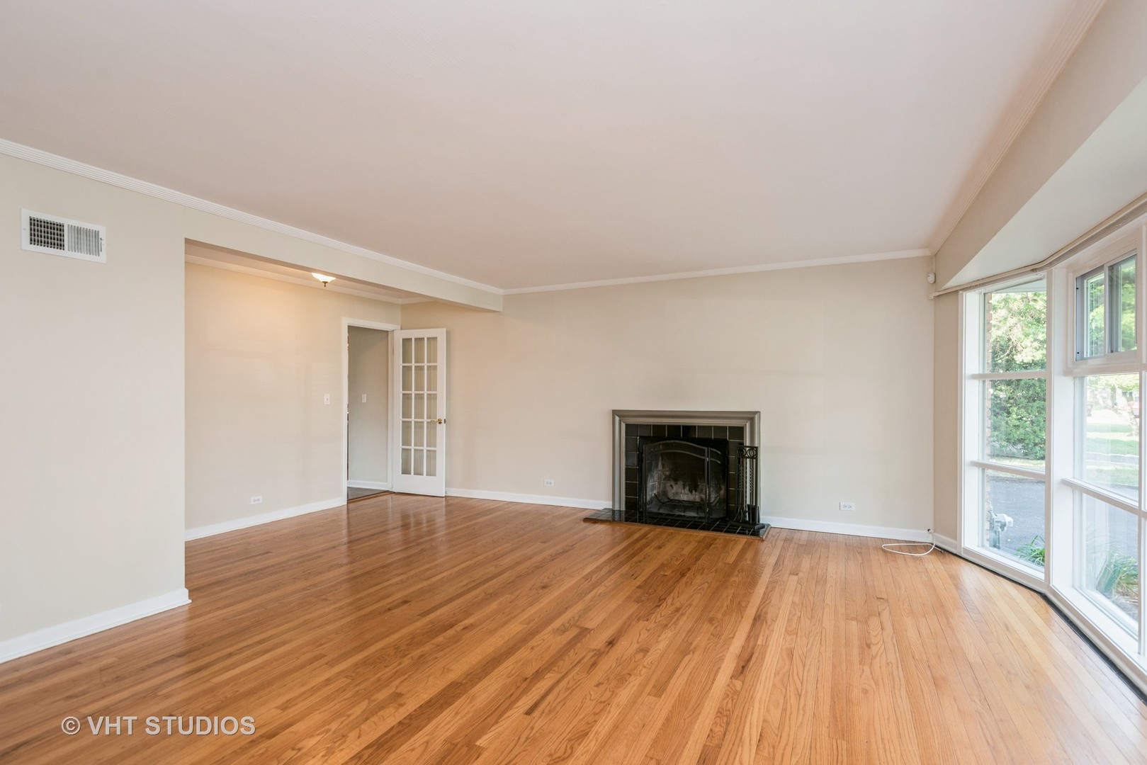 86 Williamsburg Road Evanston, IL 60203 - Photo 5 of 34