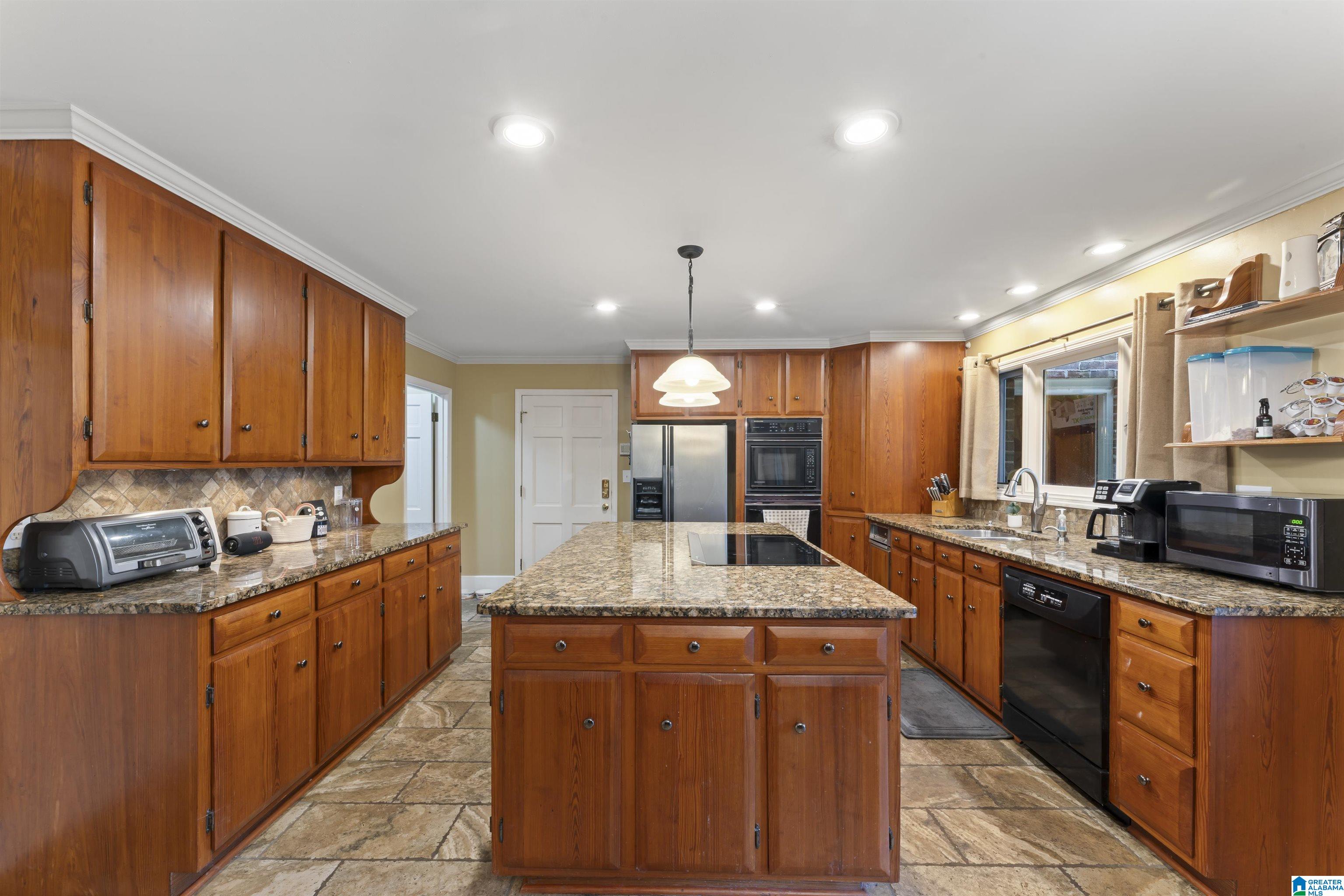 2212 Lang Road Sylacauga, AL 35150 - Photo 37 of 66