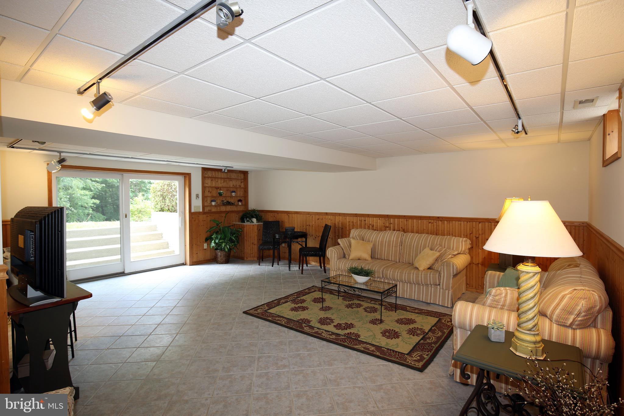5058 Old Swimming Pool Road Frederick, MD 21703 - Photo 21 of 39