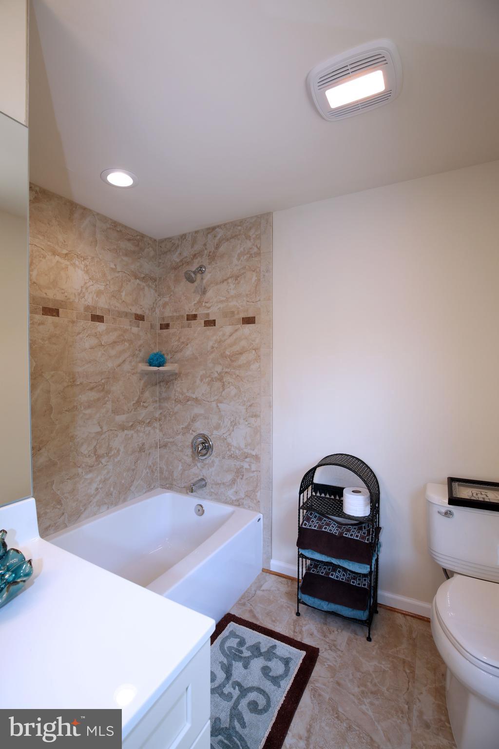 5058 Old Swimming Pool Road Frederick, MD 21703 - Photo 7 of 39