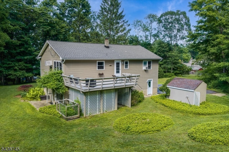 9 Wehrli Road Long Valley, NJ 07853 - Photo 26 of 40