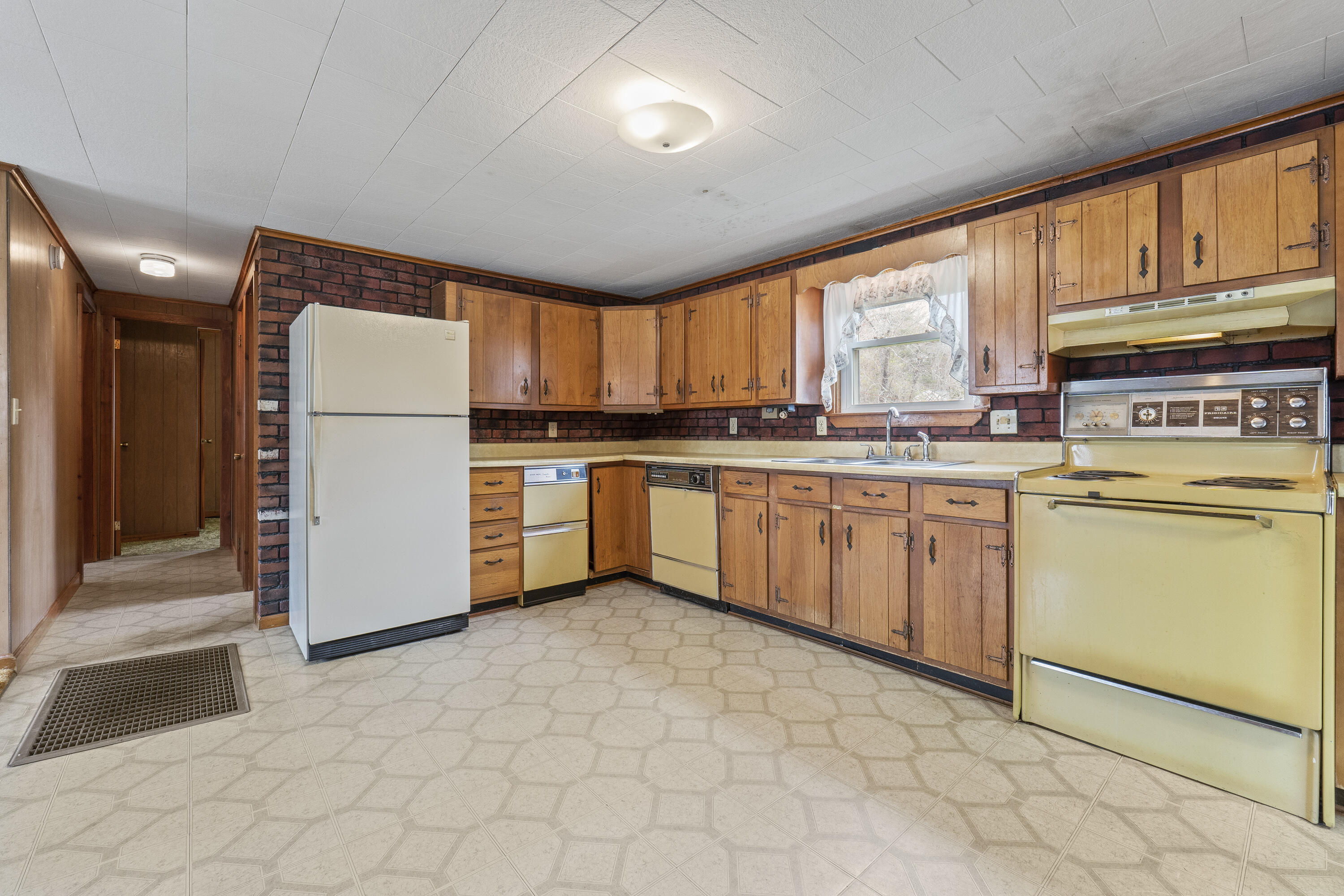 192 Eldridge Road Wells, ME 04090 - Photo 12 of 42 Home For Sale 192 Eldridge