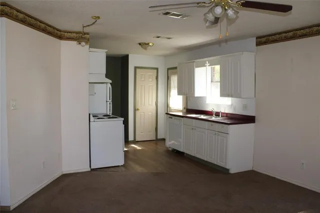 $750 | 701 Southwest 1st Street, Cooper, TX 75432