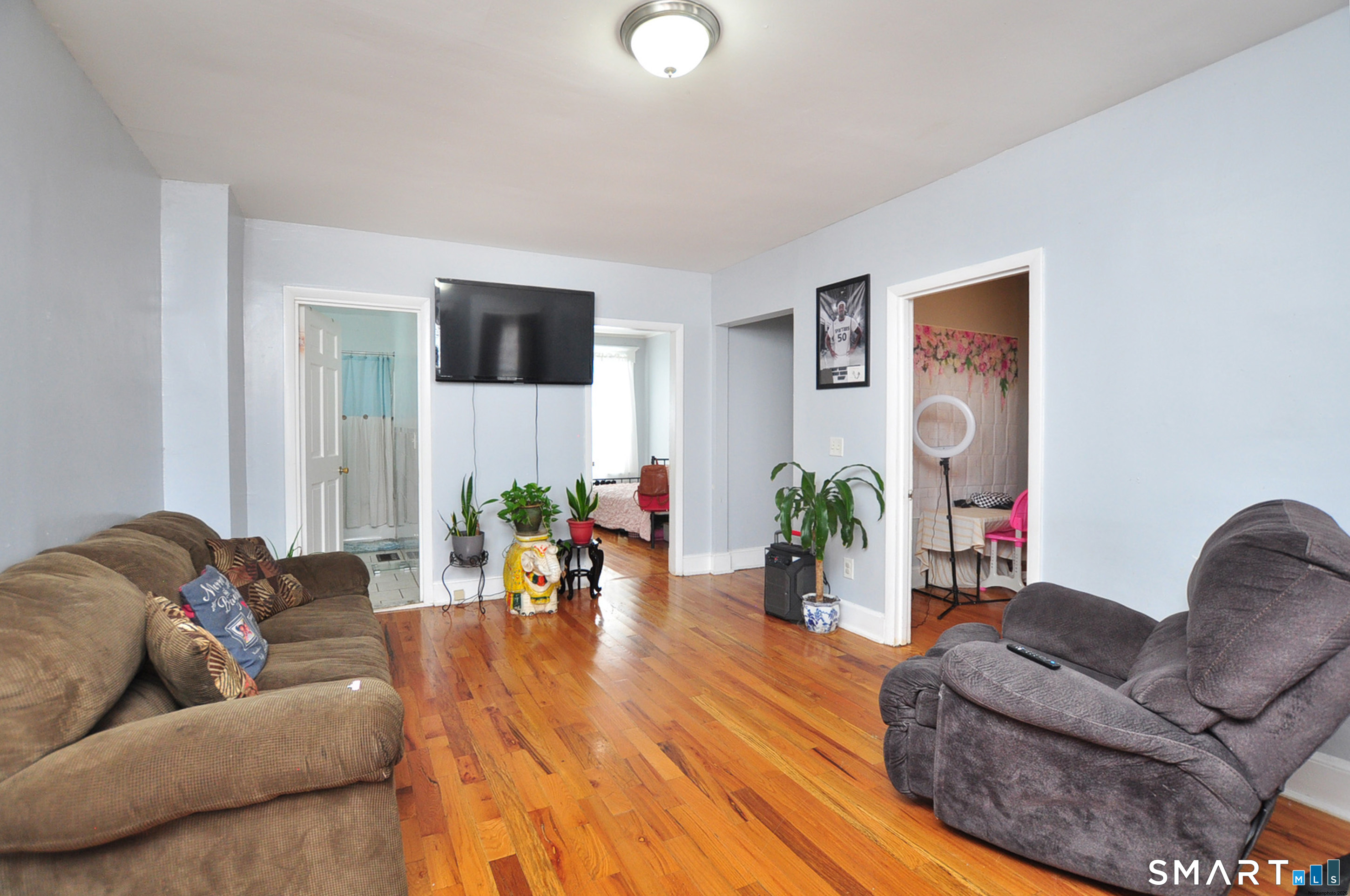 82 Spring Street Meriden, CT 06451 - Photo 9 of 40