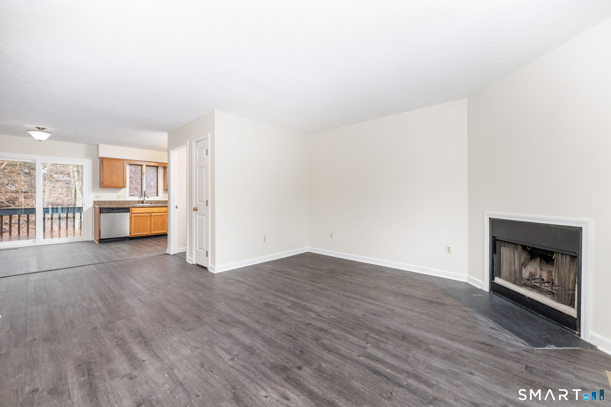 67 Woodland Ridge, Unit 67 Meriden, CT 06450 - Photo 6 of 33