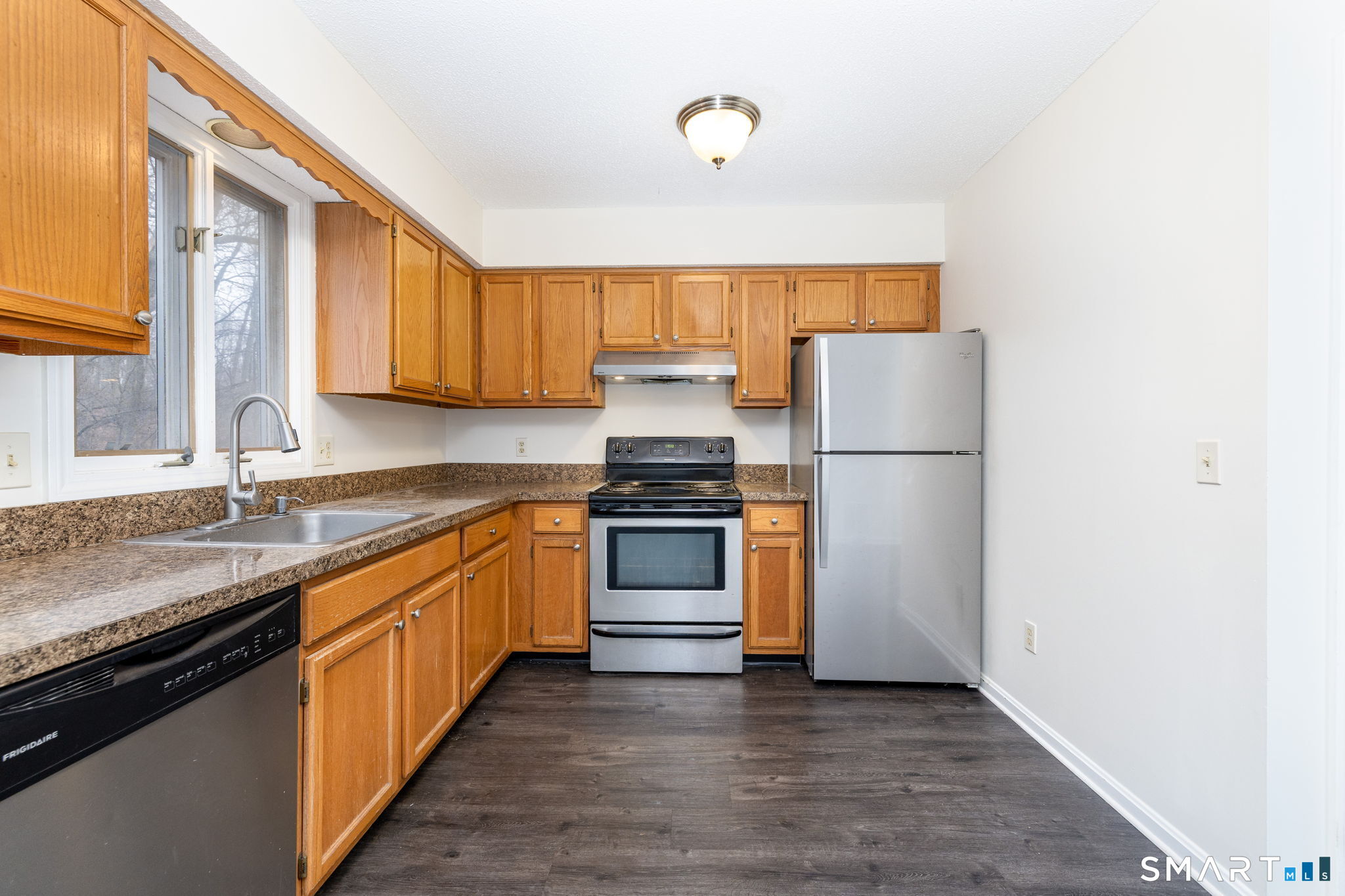 67 Woodland Ridge, Unit 67 Meriden, CT 06450 - Photo 10 of 33