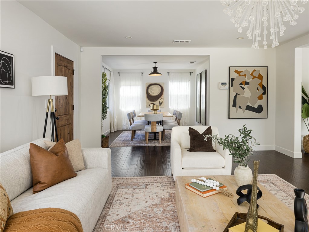 1110 Queen Anne Place Los Angeles, CA 90019 - Photo 12 of 61