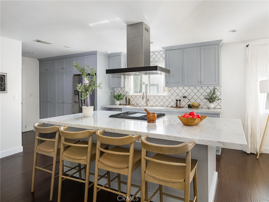 1110 Queen Anne Place Los Angeles, CA 90019 - Photo 22 of 61