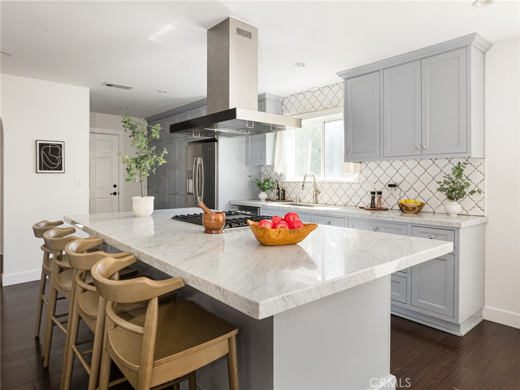 1110 Queen Anne Place Los Angeles, CA 90019 - Photo 23 of 61