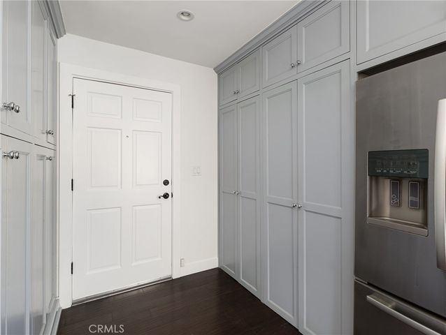 $1,895,000 | 1110 Queen Anne Place, Los Angeles, CA 90019