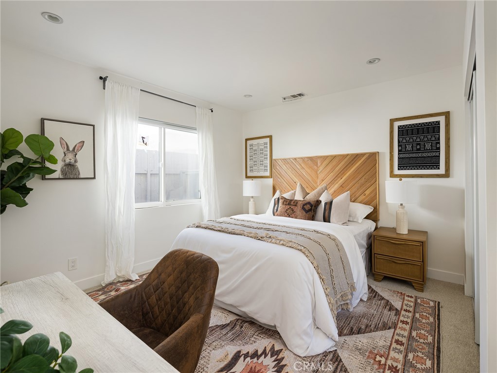 1110 Queen Anne Place Los Angeles, CA 90019 - Photo 41 of 61