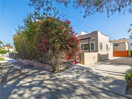 $1,895,000 | 1110 Queen Anne Place, Los Angeles, CA 90019