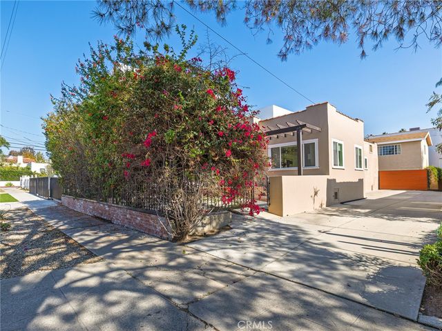$1,895,000 | 1110 Queen Anne Place, Los Angeles, CA 90019