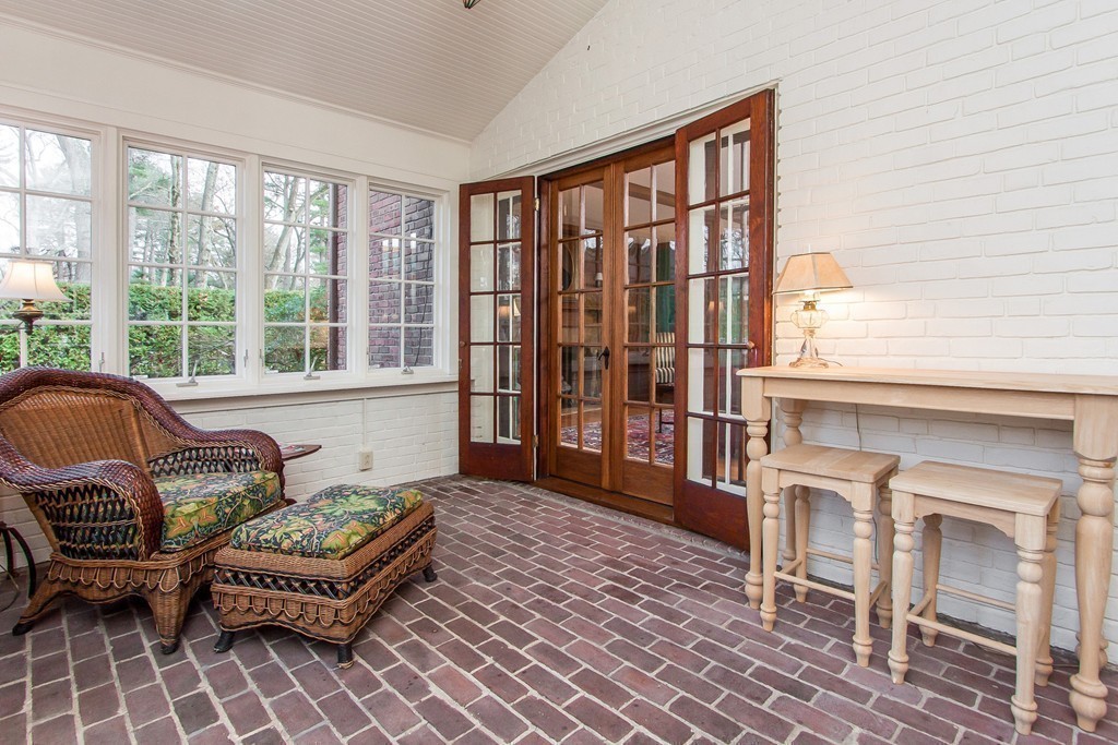 222 Farmington Road Longmeadow, MA 01106 - Photo 6 of 30 Gallery Image 6