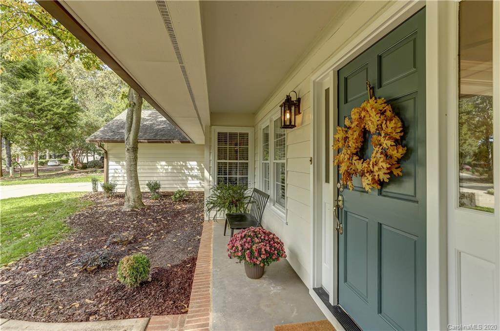 8 Catawba Ridge Court Clover, SC 29710 - Photo 3 of 40