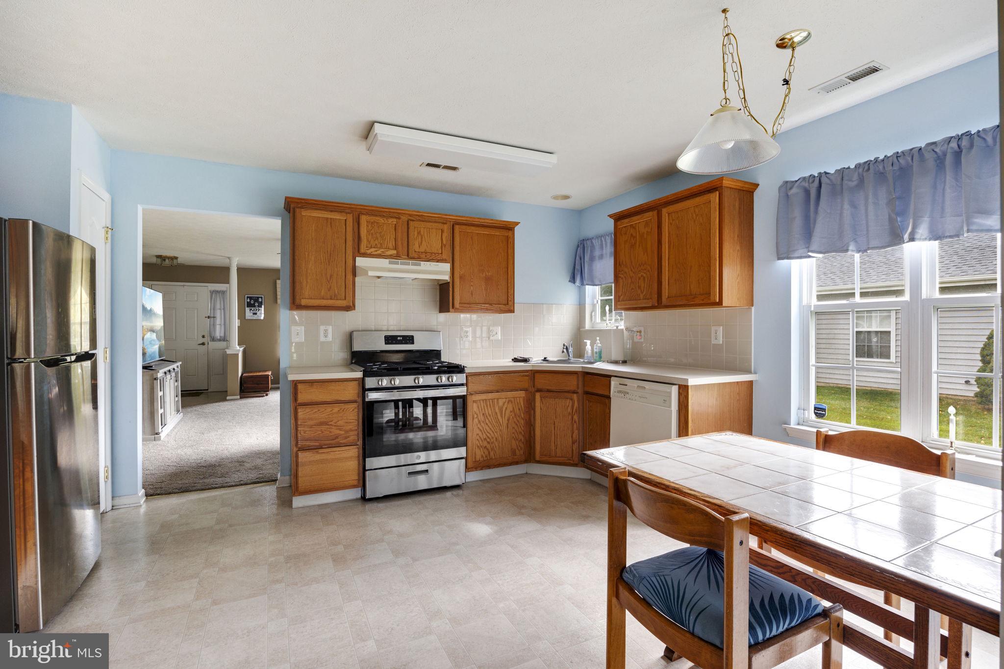 34 Maple Leaf Circle Sewell, NJ 08080 - Photo 12 of 28 Spacious Eat in Kitchen
