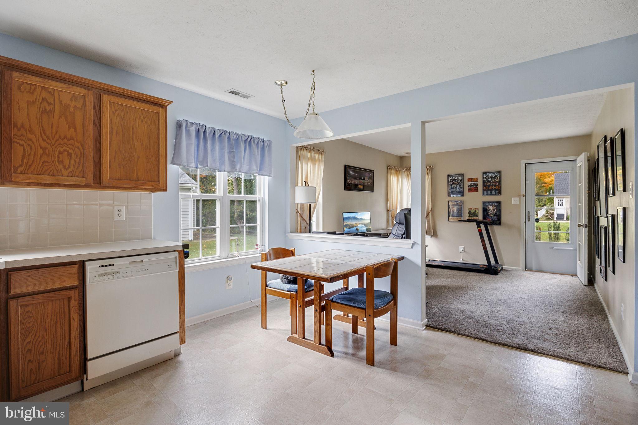 34 Maple Leaf Circle Sewell, NJ 08080 - Photo 16 of 28 Opens to Family Room