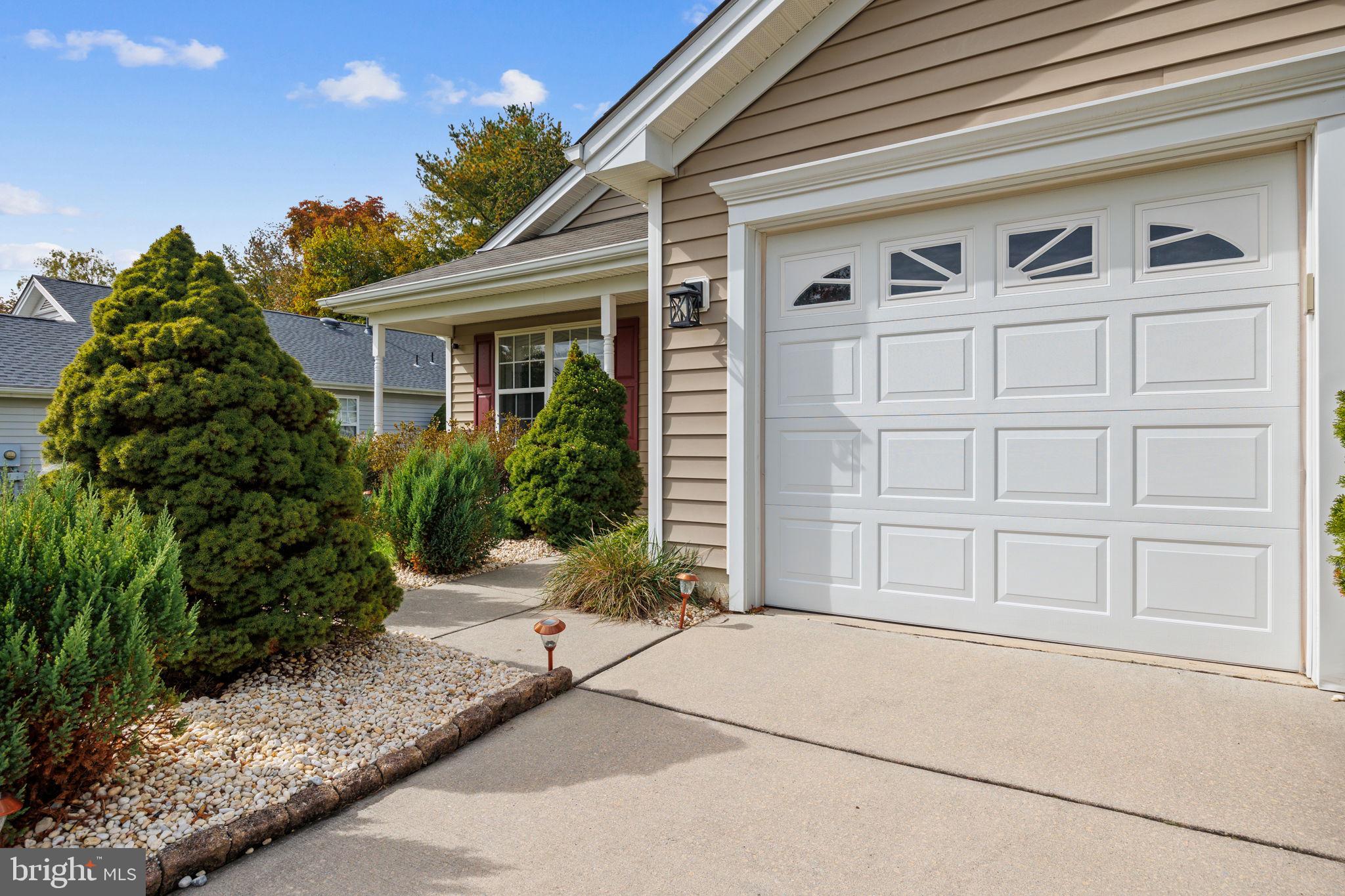 34 Maple Leaf Circle Sewell, NJ 08080 - Photo 2 of 28