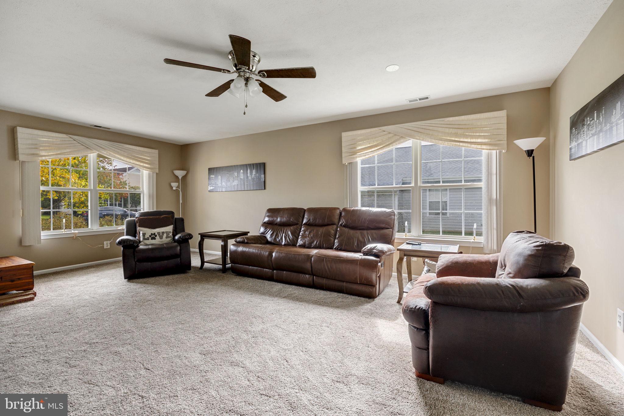 34 Maple Leaf Circle Sewell, NJ 08080 - Photo 9 of 28