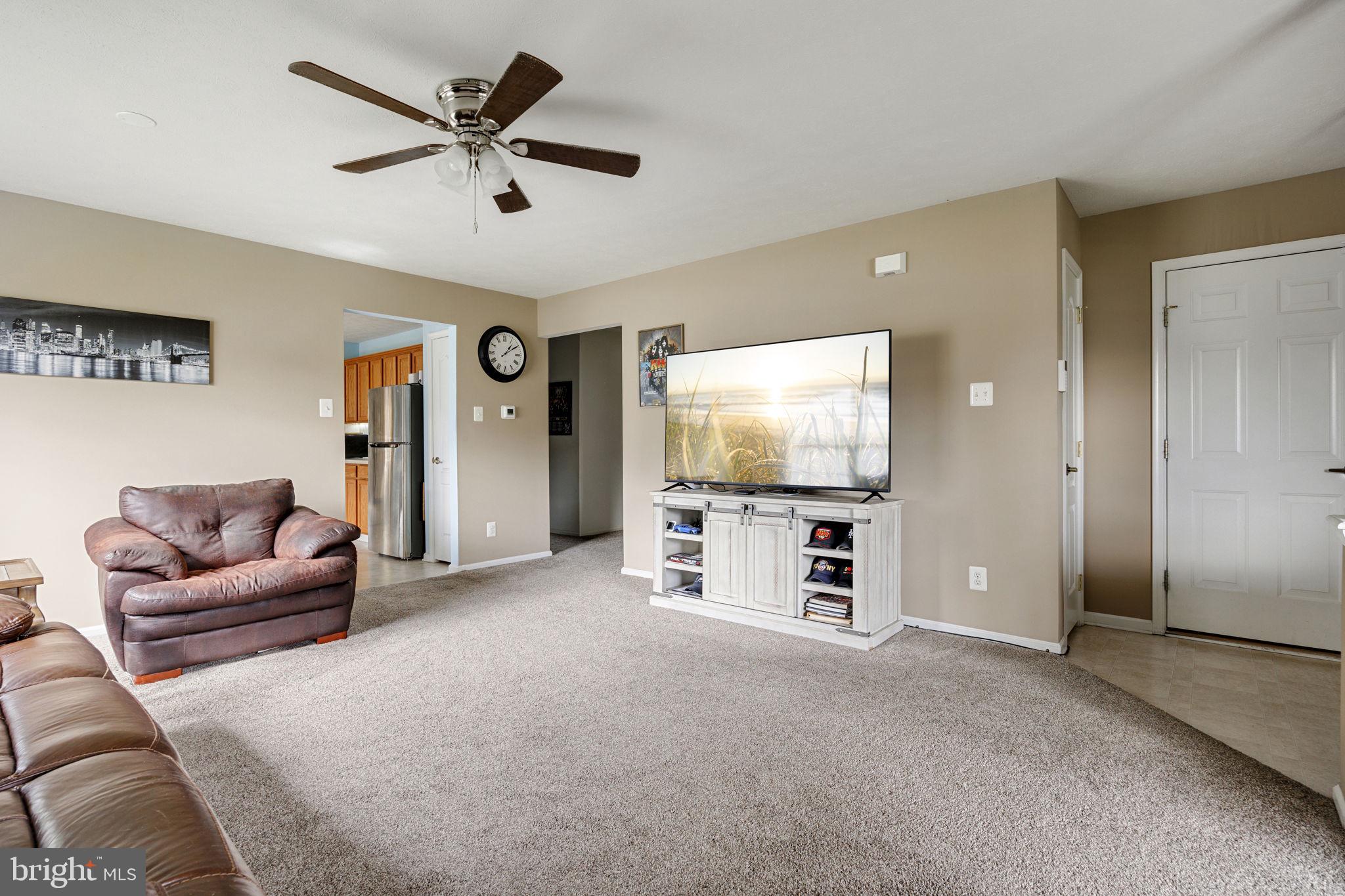 34 Maple Leaf Circle Sewell, NJ 08080 - Photo 10 of 28