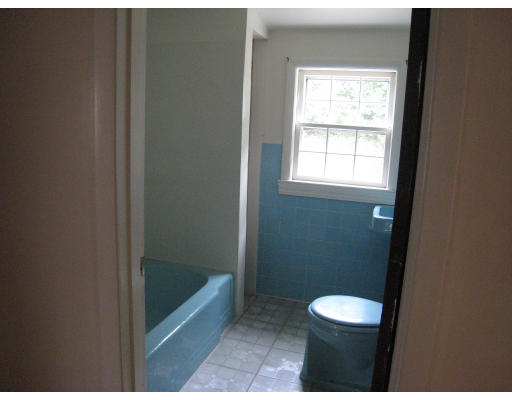 179 Longfellow Road Waltham, MA 02453 - Photo 9 of 10 Gallery Image 9