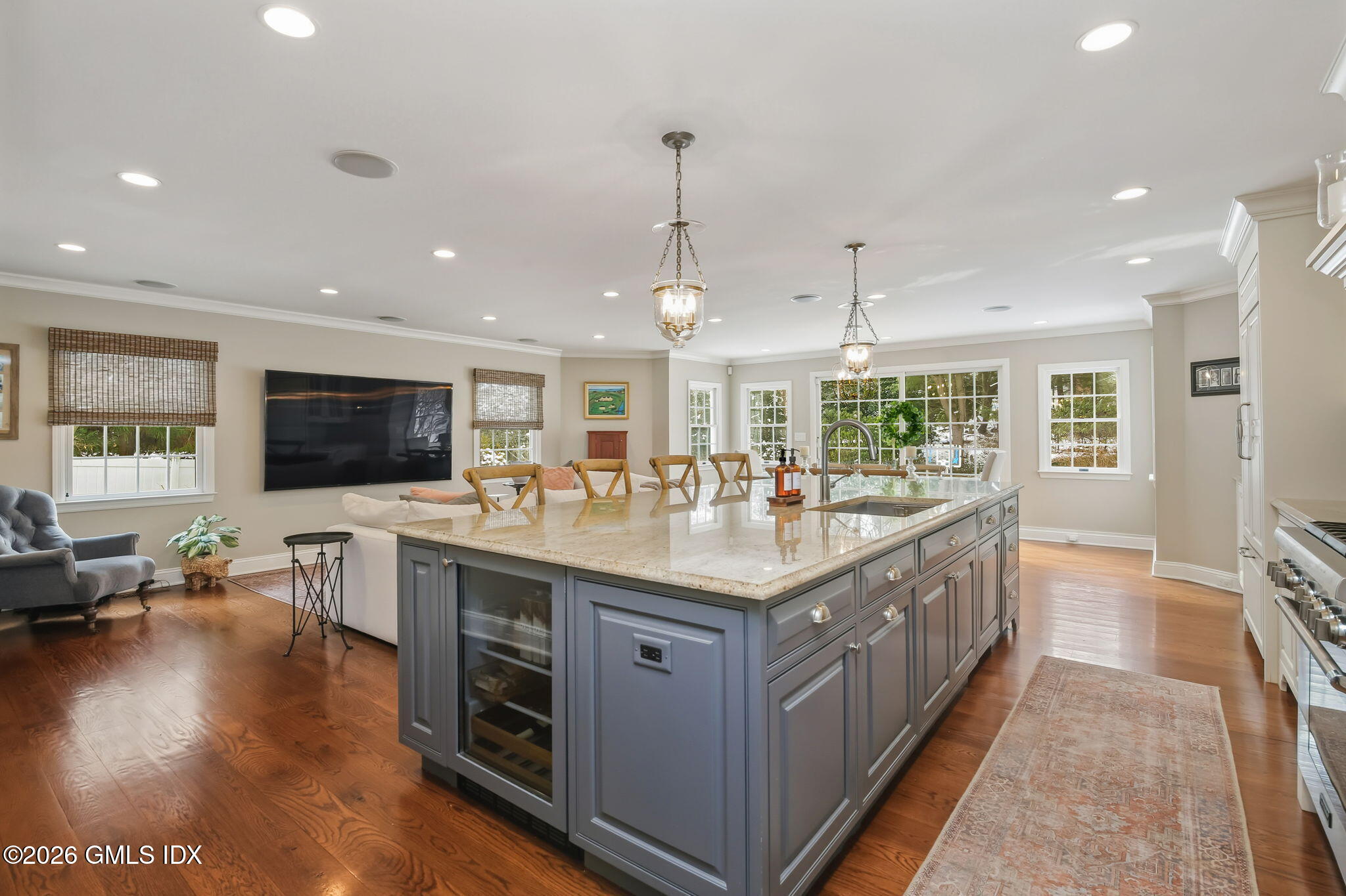 10 Verona Drive Riverside, CT 06878 - Photo 6 of 31 7-web-or-mls-10-verona-dr