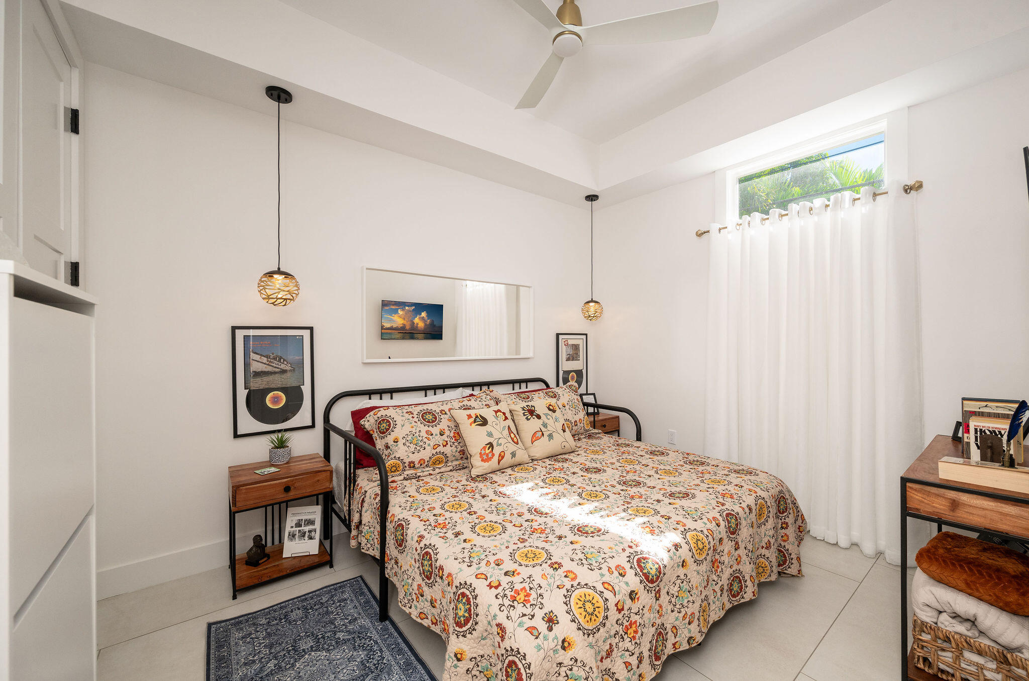 927 Thomas Street, Unit 2 Key West, FL 33040 - Photo 16 of 46 Guest Bedroom