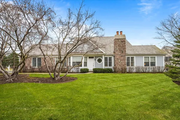 $850,000 | 520 Andover Court, Lake Forest, IL 60045