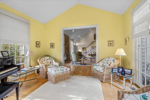$850,000 | 520 Andover Court, Lake Forest, IL 60045