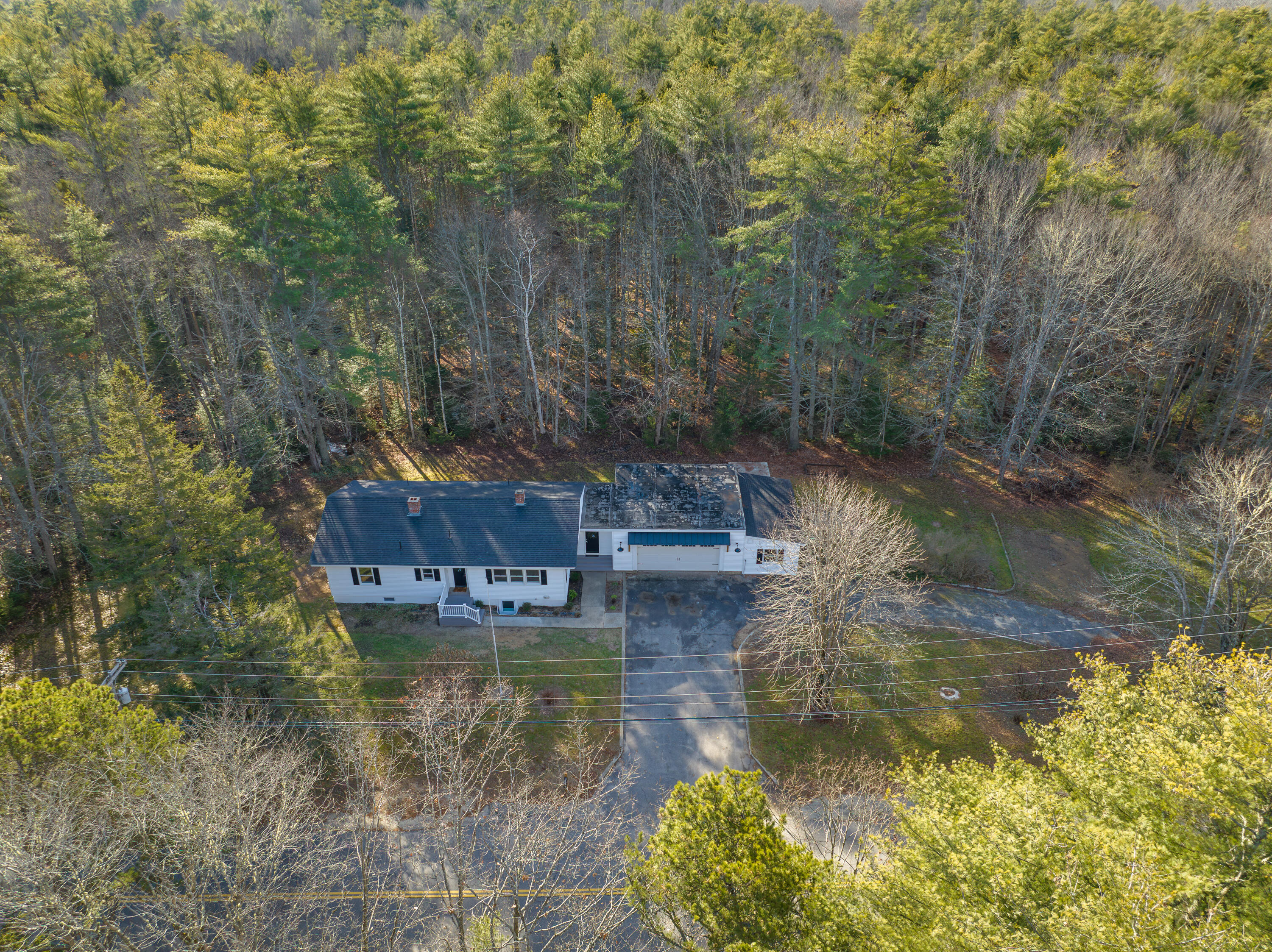 86 Middle Bay Road Brunswick, ME 04011 - Photo 3 of 48 86 Middle Bay Road-10