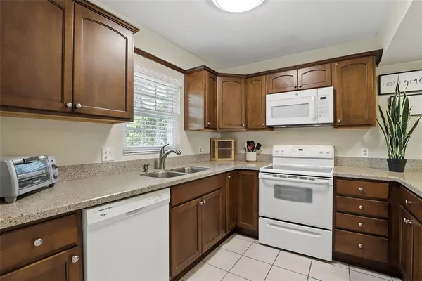 $199,900 | 1136 Villa Lane, Unit 96, Apopka, FL 32712