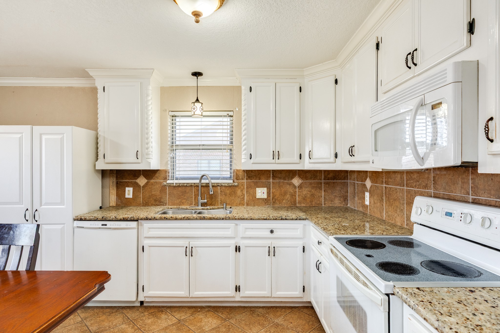 1112 West Mulberry Street Angleton, TX 77515 - Photo 9 of 20