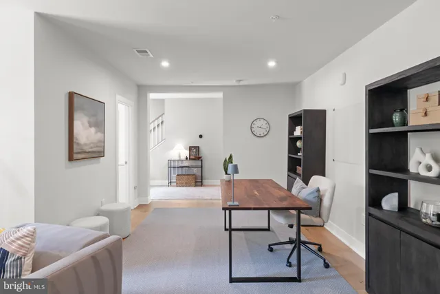 $970,000 | 43442 Croson Lane, Unit 100, Ashburn, VA 20148