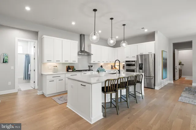 $970,000 | 43442 Croson Lane, Unit 100, Ashburn, VA 20148