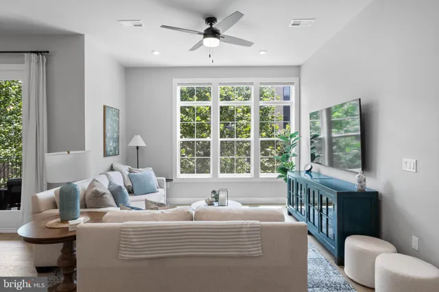 $970,000 | 43442 Croson Lane, Unit 100, Ashburn, VA 20148